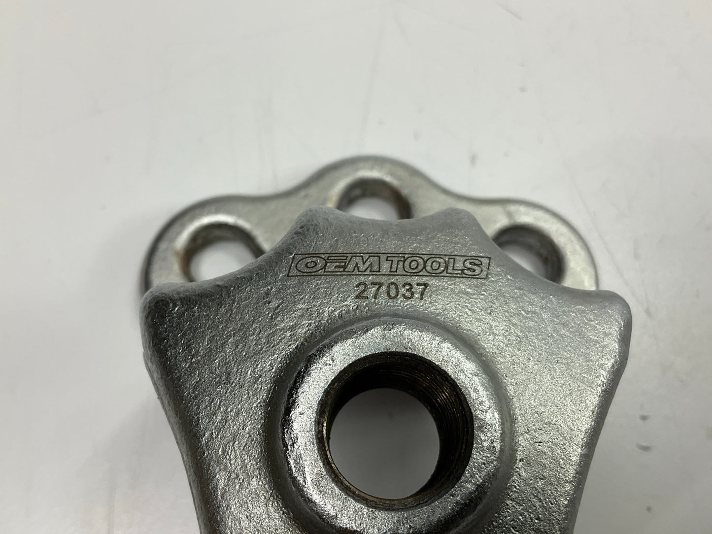 USED #24 - OEM Tools 27037 Front Wheel Drive Hub Puller