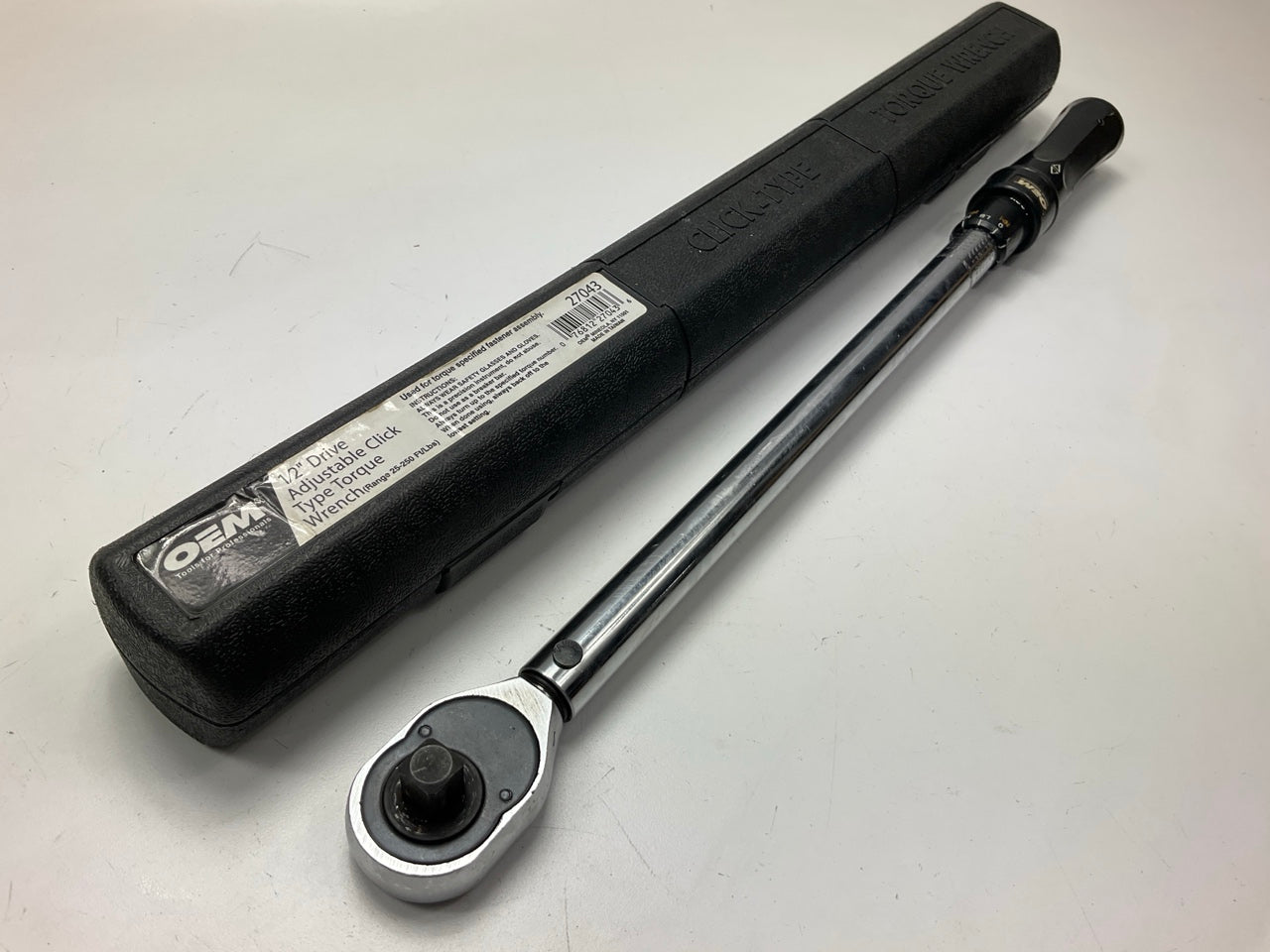 USED #13 - OEM Tools 1/2'' Drive Click Type Torque Wrench (30-250 Ft Lb)