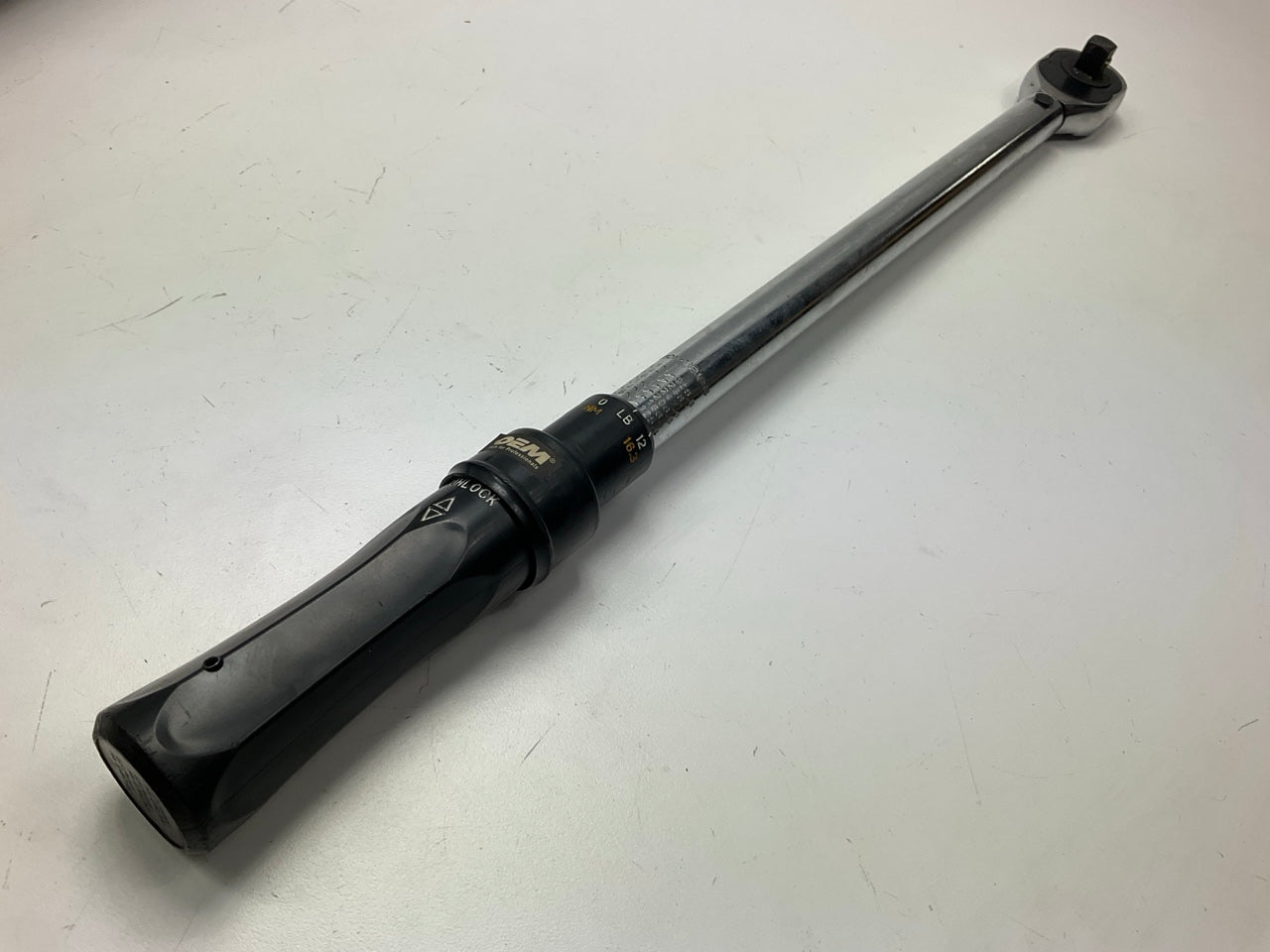 USED #13 - OEM Tools 1/2'' Drive Click Type Torque Wrench (30-250 Ft Lb)