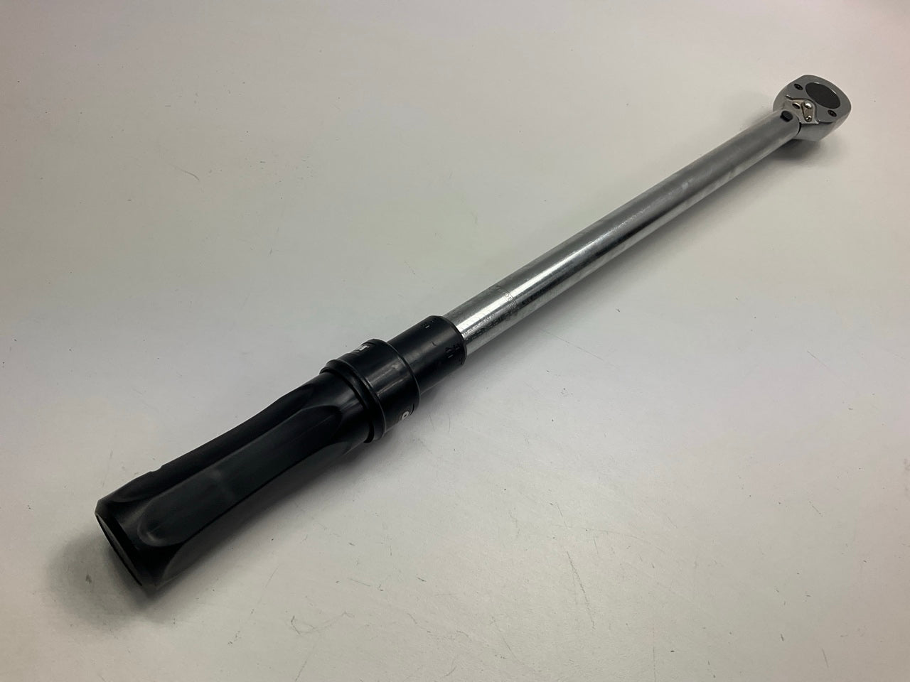 USED #14 - OEM Tools 1/2'' Drive Click Type Torque Wrench (30-250 Ft Lb)