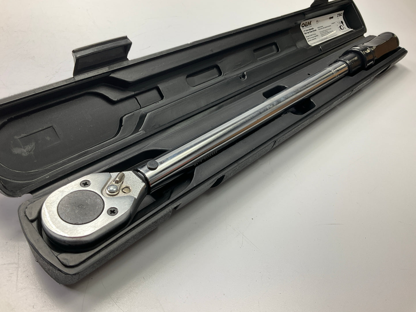 USED #17 - OEM Tools 1/2'' Drive Click Type Torque Wrench (30-250 Ft Lb)