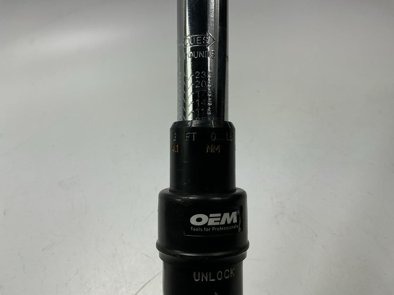 USED #24 - OEM Tools 1/2'' Drive Click Type Torque Wrench (30-250 Ft Lb)