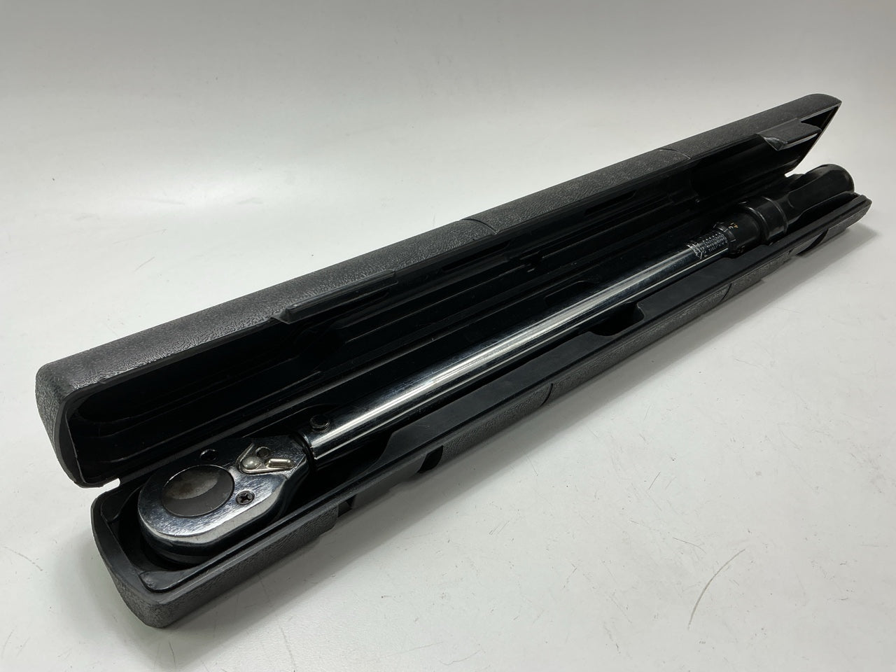 USED #24 - OEM Tools 1/2'' Drive Click Type Torque Wrench (30-250 Ft Lb)