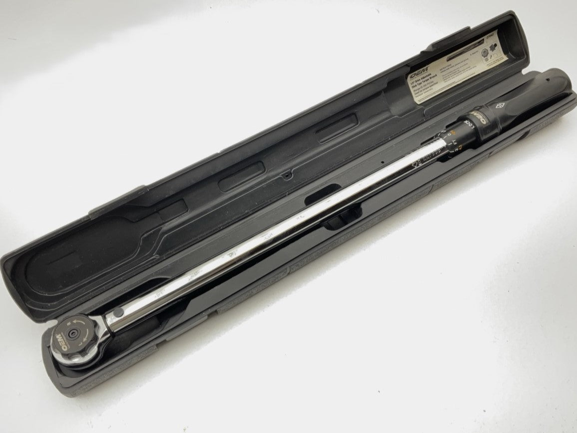 USED #26 - OEM Tools 1/2'' Drive Click Type Torque Wrench (30-250 Ft Lb)