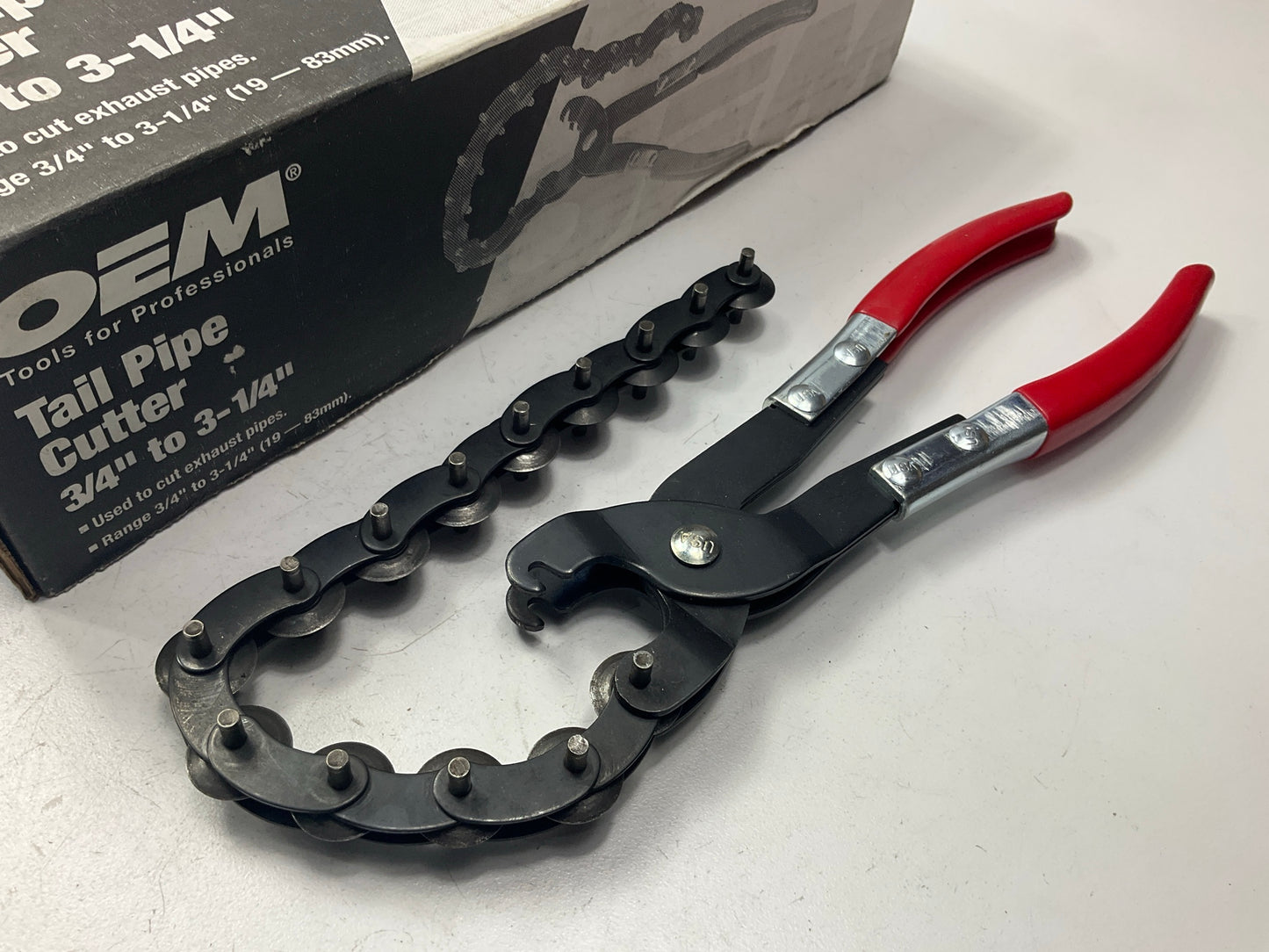 USED #12 - OEM Tools 27045 3/4'' To 3-1/4'' Exhaust Tail Pipe Cutter