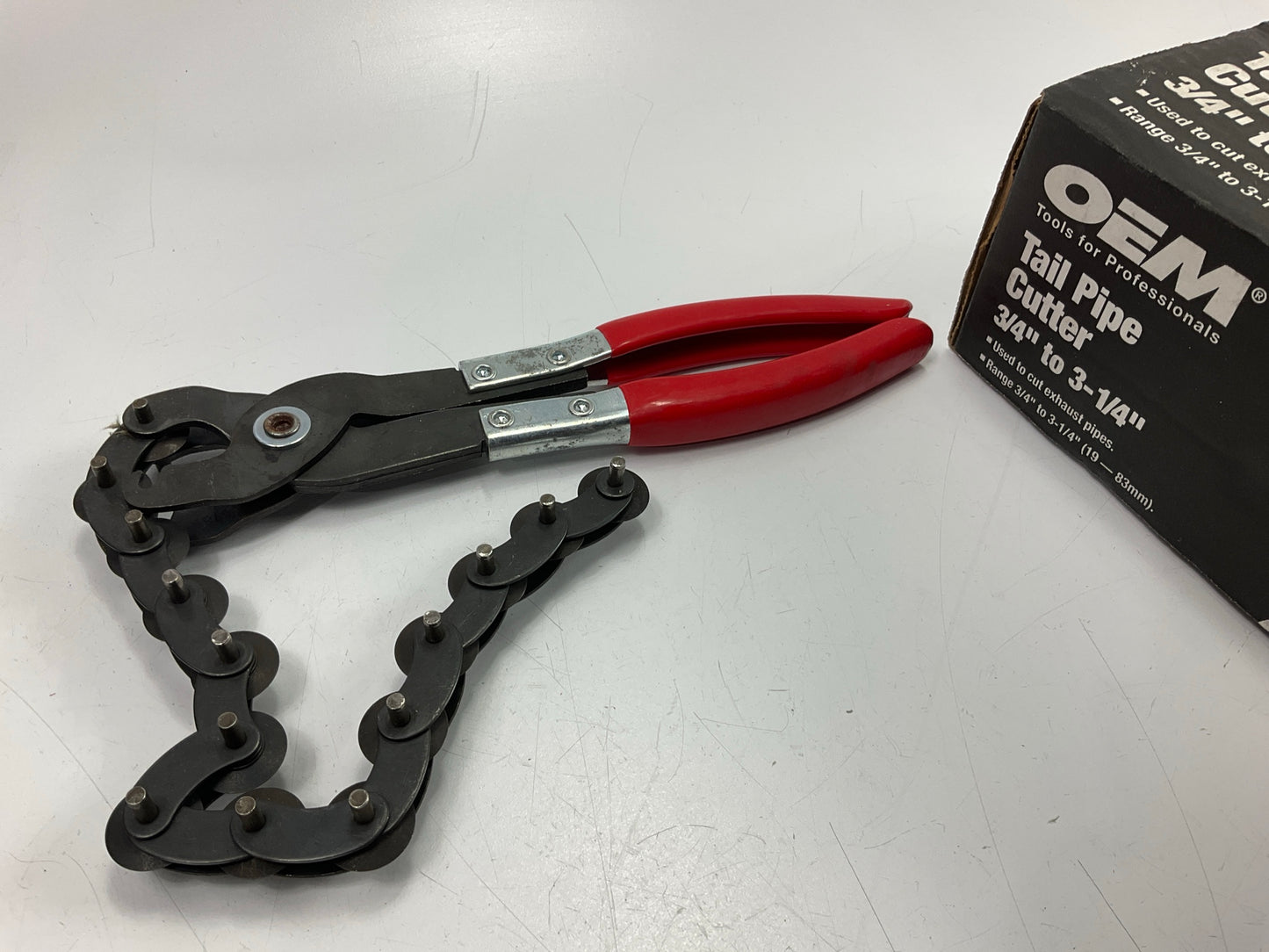 USED #15 - OEM Tools 27045 3/4'' To 3-1/4'' Exhaust Tail Pipe Cutter