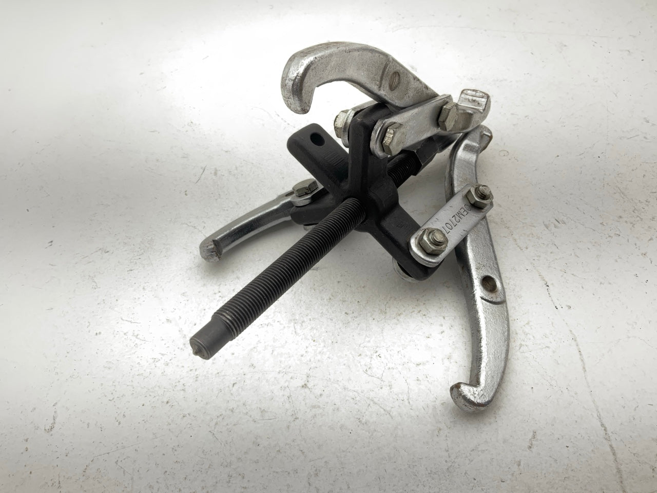 USED #21 - OEM Tools 27078 5 Ton 2/3 Jaw Gear Removal Puller Tool