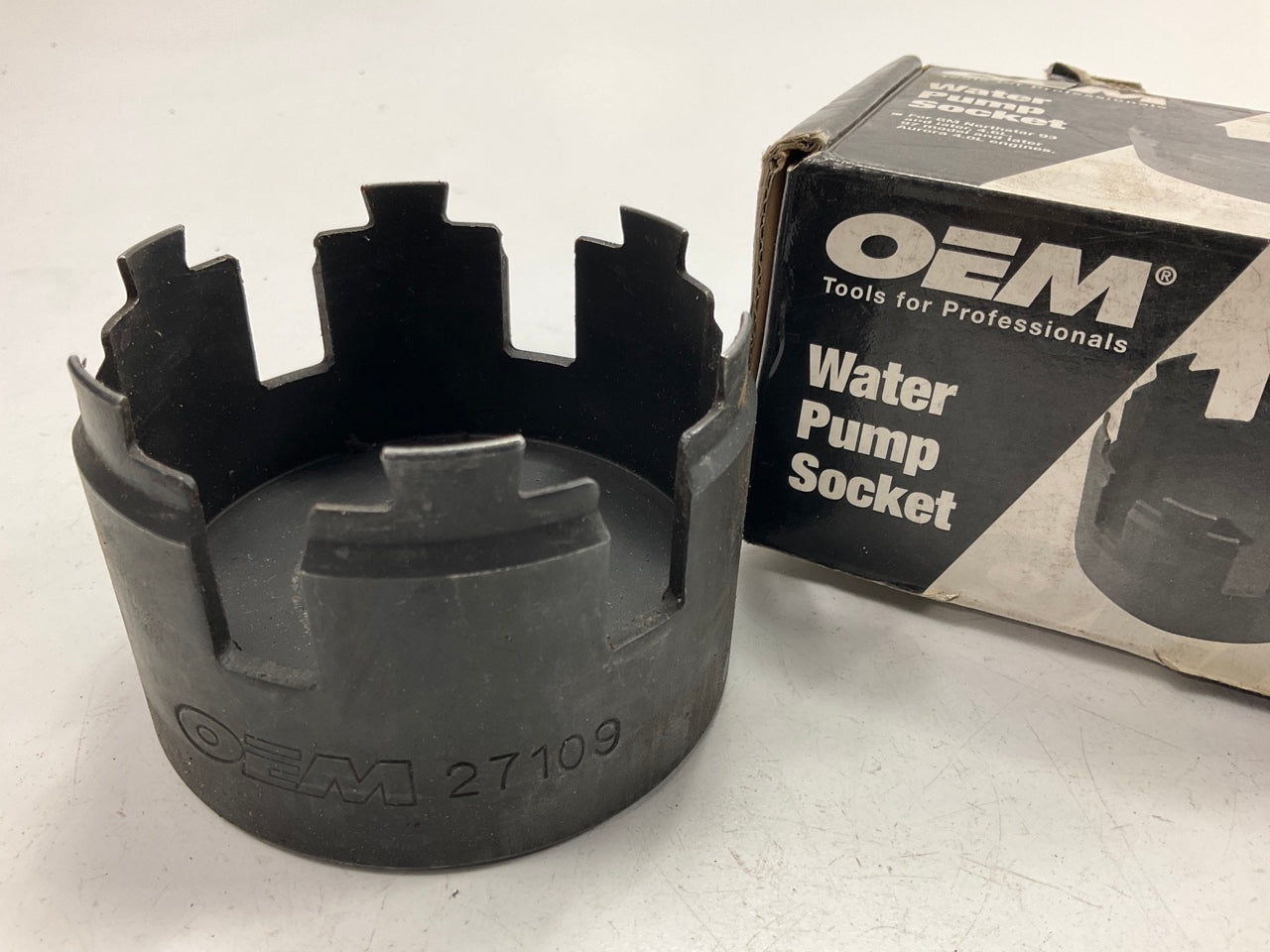 USED #14 OEM Tools 27109 Water Pump Socket Remover / Installer For Cadillac 4.6L