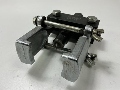 USED #33 OEM Tools 27170 Heavy Duty Pitman Arm Puller Pull