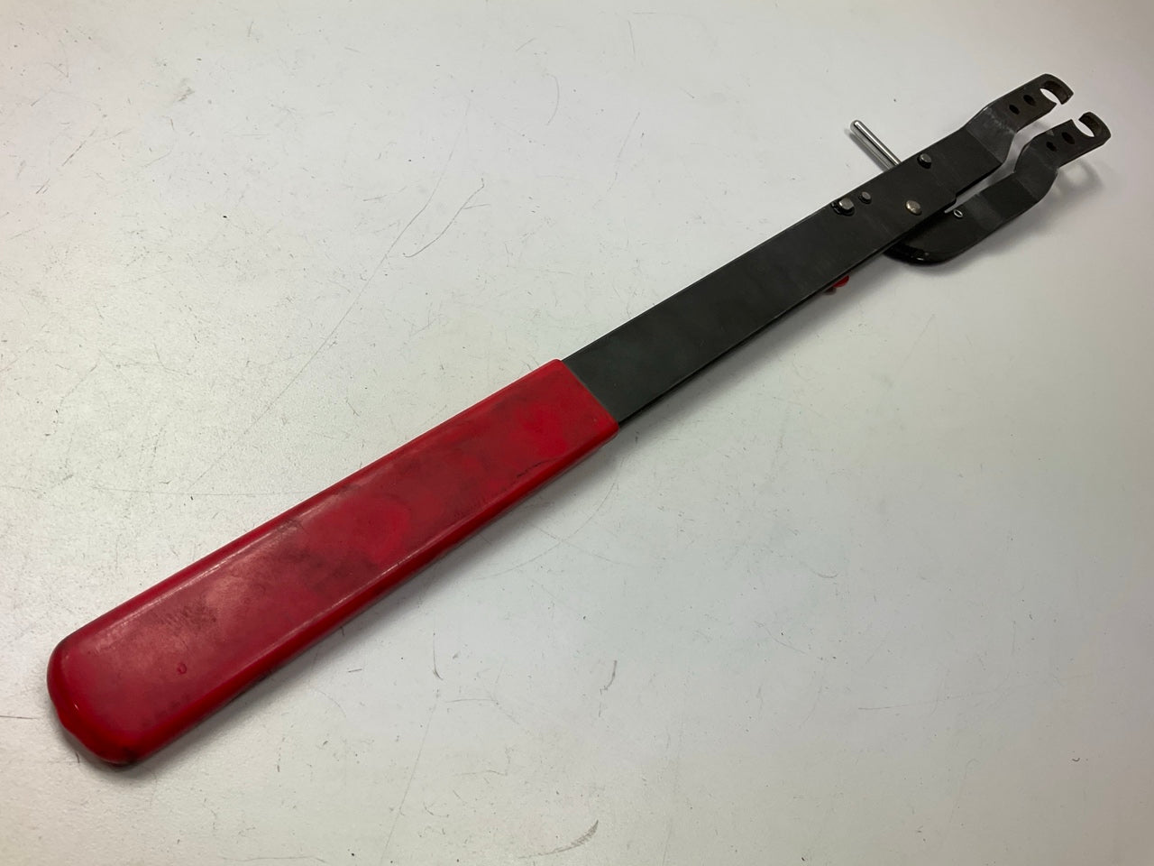 USED #18 - OEM Tools 27171 Adjustable Fan Clutch Holding Tool