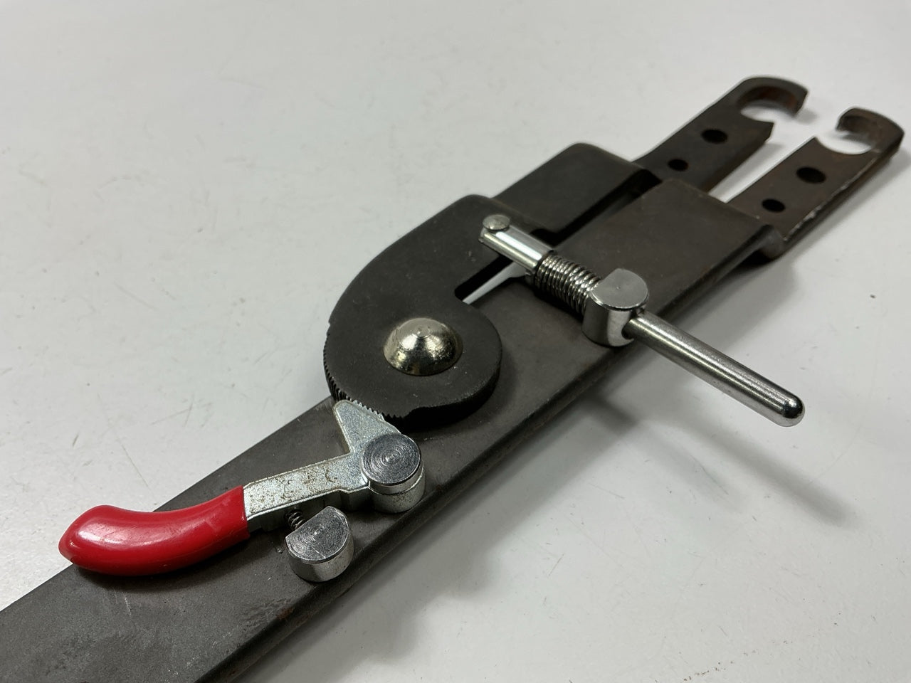 USED #24 - OEM Tools 27171 Adjustable Fan Clutch Holding Tool
