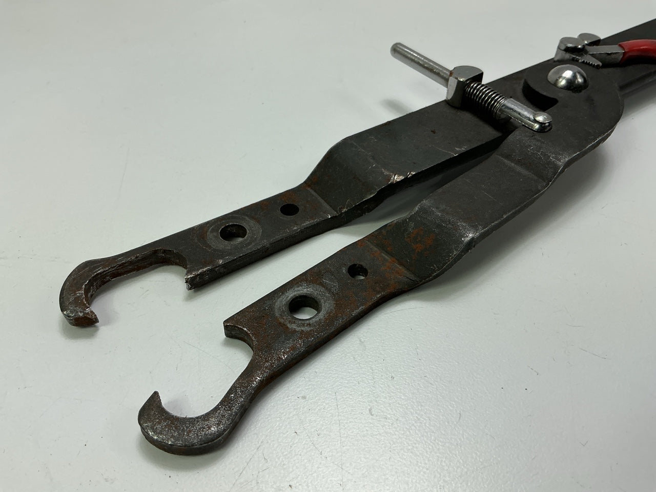 USED #26 - OEM Tools 27171 Adjustable Fan Clutch Holding Tool