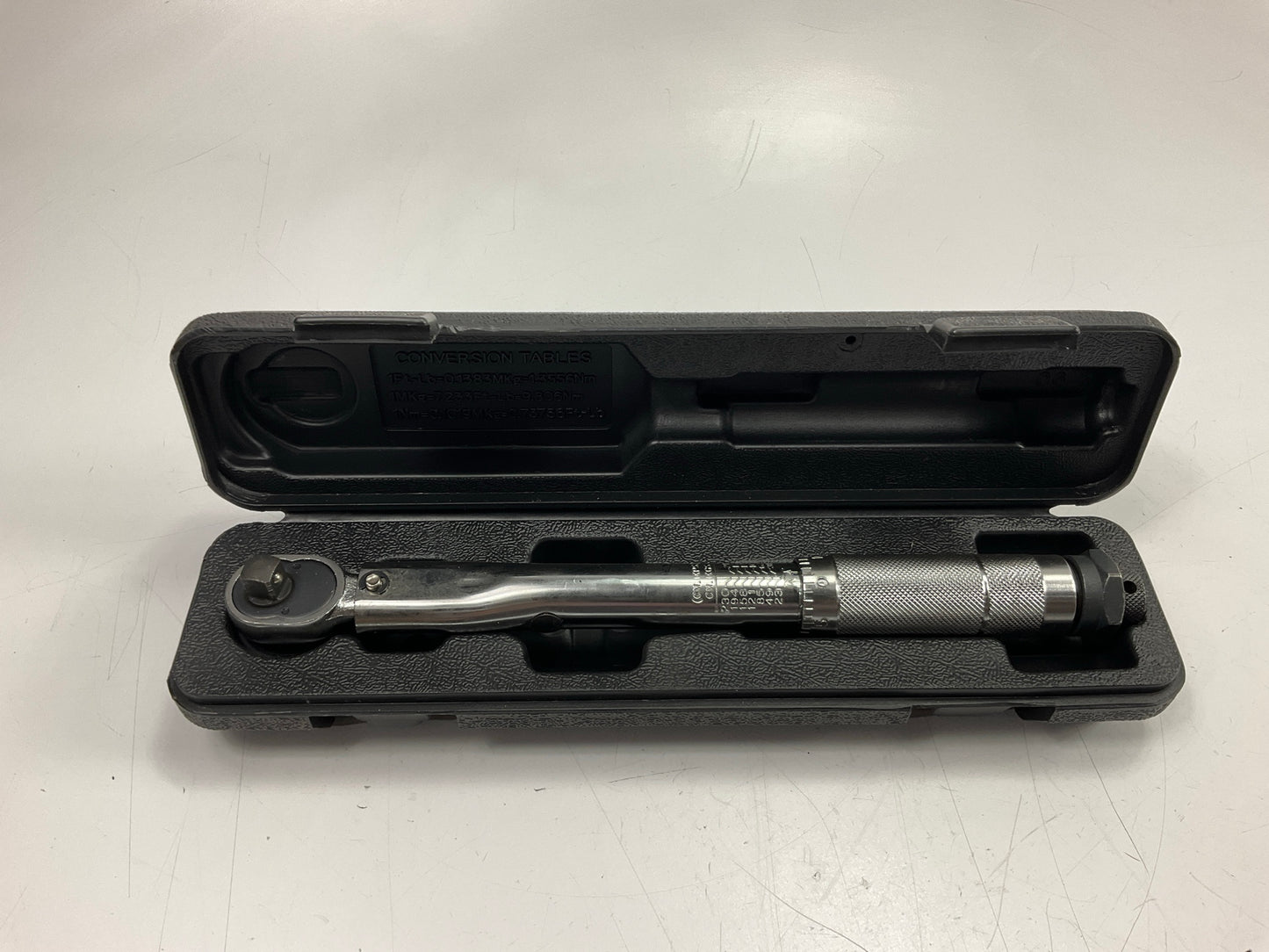 USED #10 - OEM Tools 27173 3/8'' Drive Click Style Torque Wrench 20-200 Inch/Lbs.