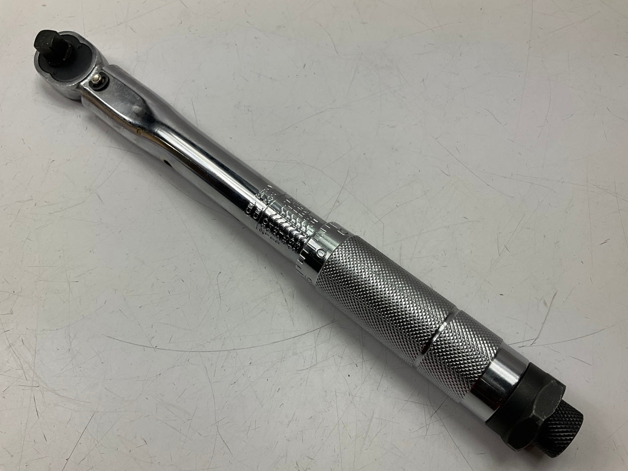 USED - OEM Tools 27173 3/8'' Drive Click Style Torque Wrench 20-200 Inch/Lbs.