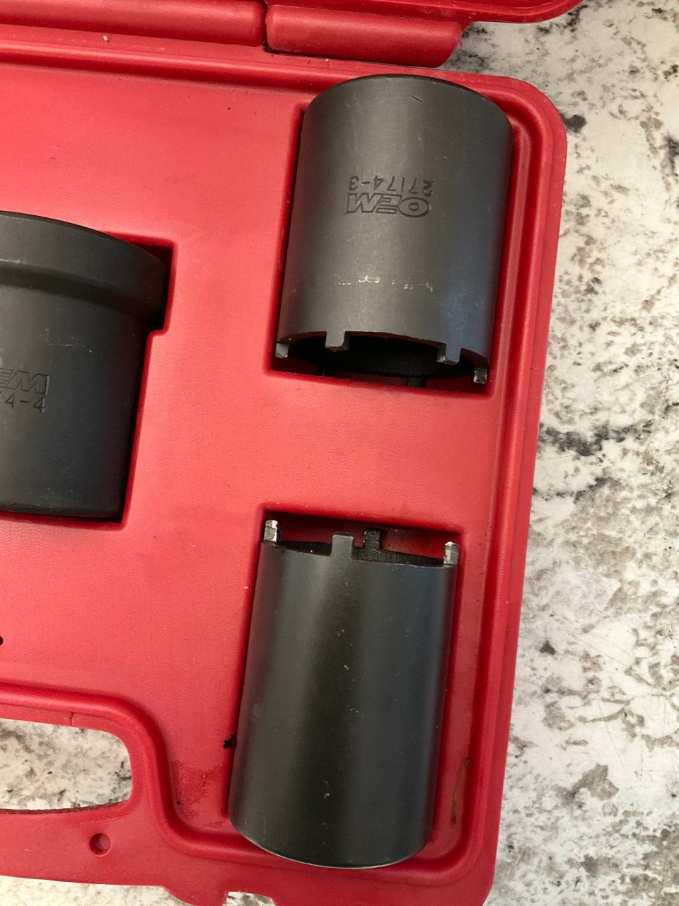 USED #1 OEM Tools 27174 1/2'' Drive 5-Piece 4WD Spindle Nut Remover Socket Tool