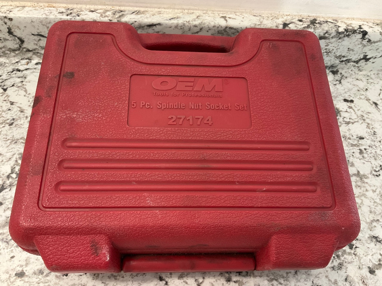USED  OEM Tools 27174 1/2'' Drive 5-Piece 4WD Spindle Nut Remover Socket Tool Set