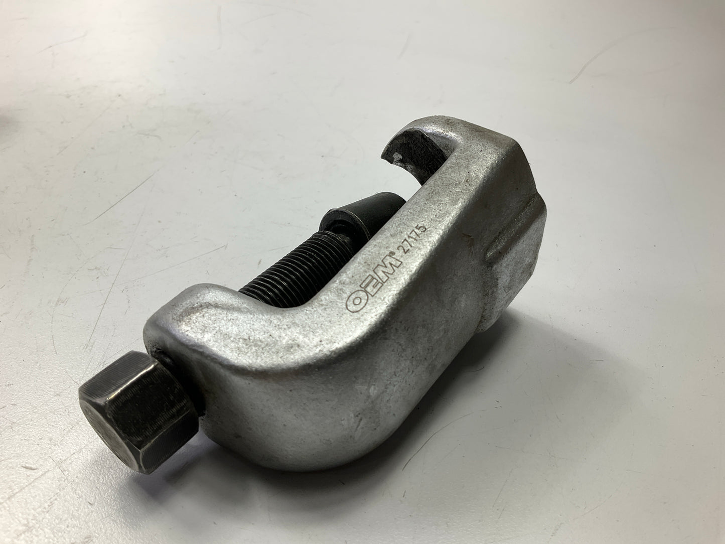 USED #39 - OEM Tools 27175 Damage Free Tie Rod End Remover Removal Tool