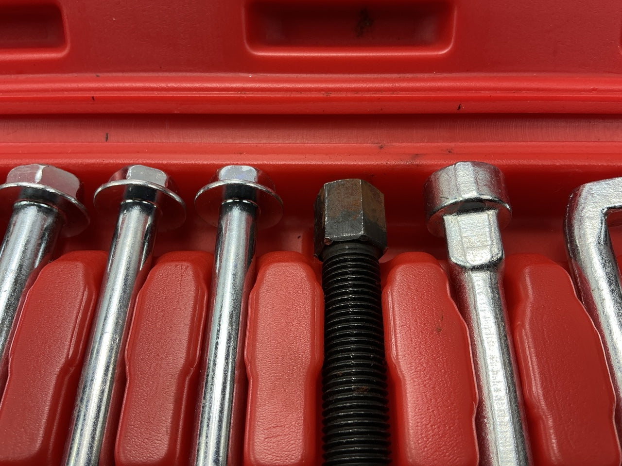 USED #34 - OEM TOOLS 27182 Steering Wheel Puller Set Removal Kit Lock Plate Tool