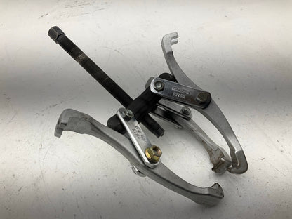 USED #26 - OEM Tools 27183 Reversible Puller, 2 & 3 Jaw, 7-Ton, 7'' Spread