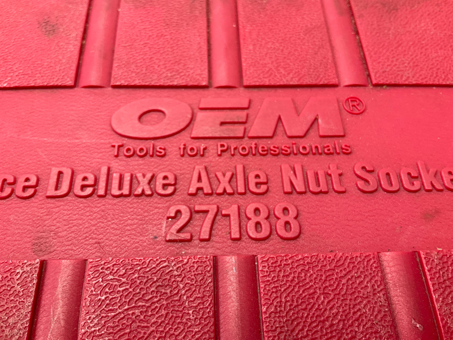 USED #20 OEM Tools 27188 Axle Nut Socket Set - 9 Piece 6 Pt 1/2 Drive Impact