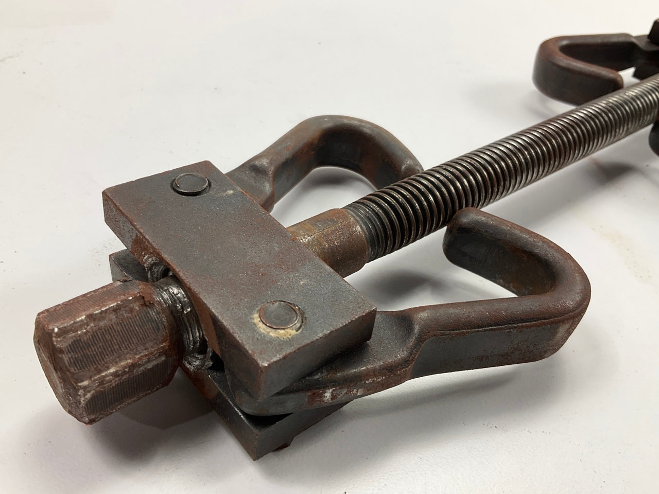 USED #26 OEM Tools 27200 Master Coil Spring Compressor Tool