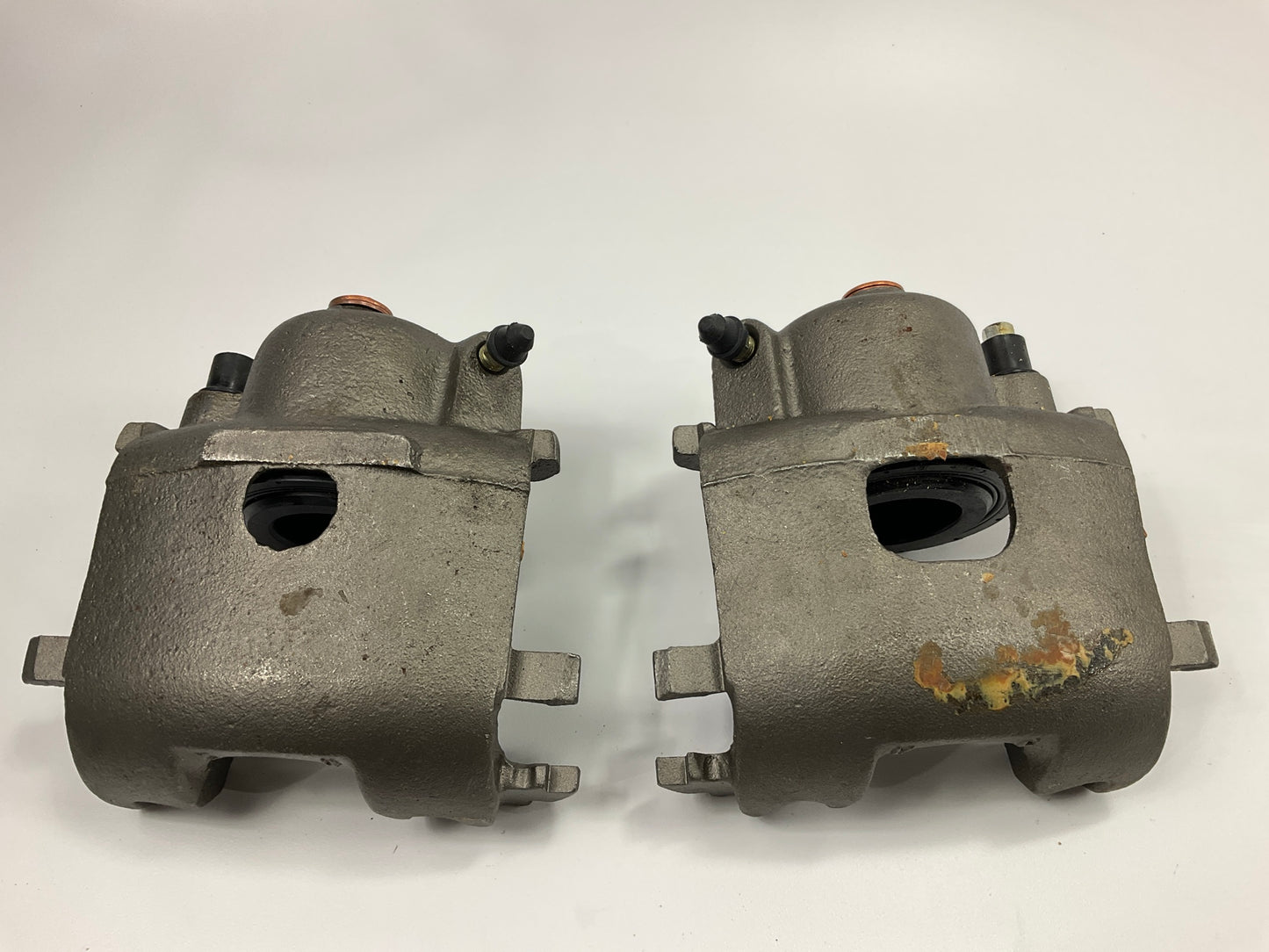 REMAN. Ohio Caliper 2588501 Brake Caliper Set With Brake Pads