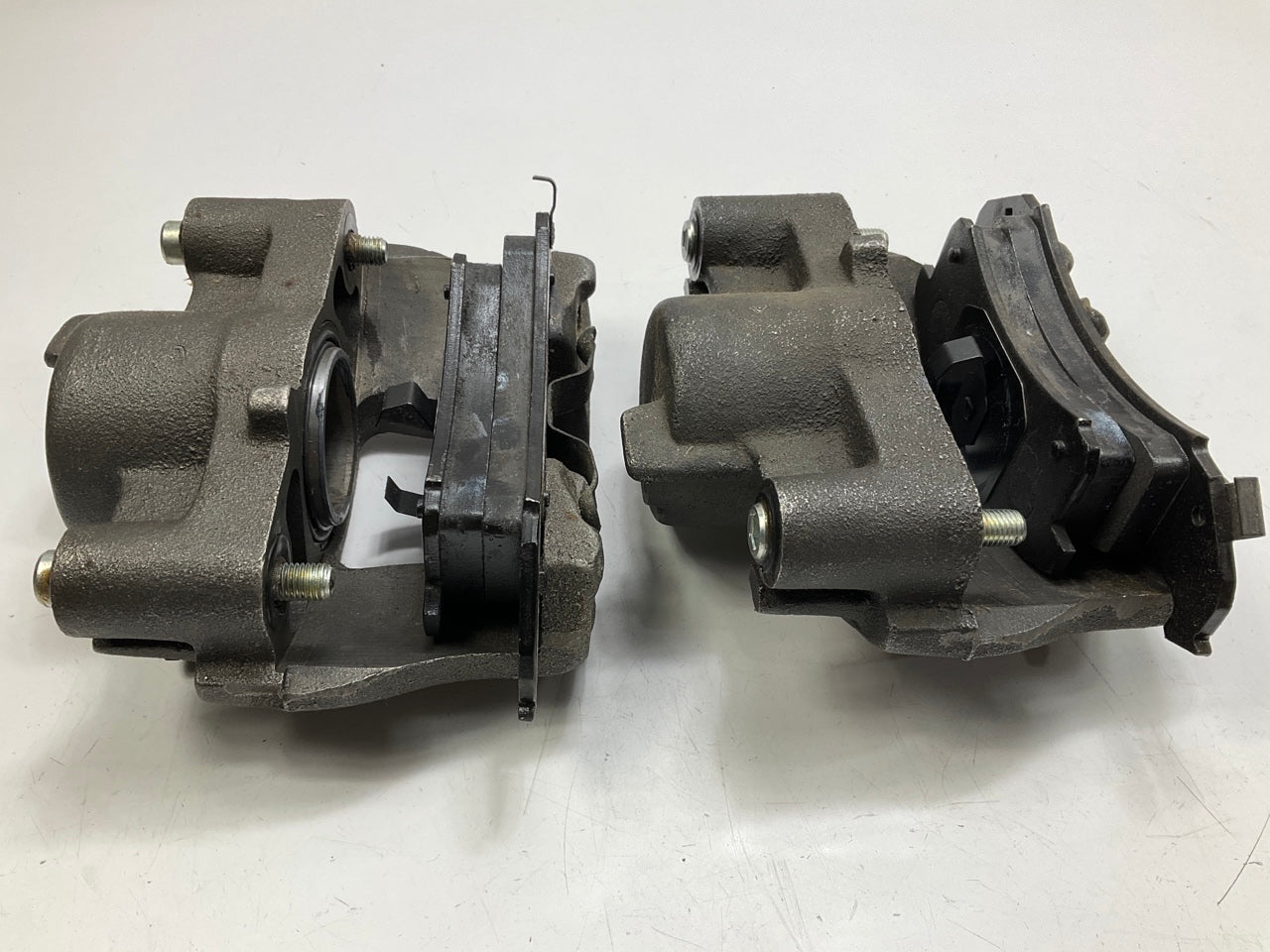 OHIO 530607 Front Brake Caliper Set 1992-93 Cadillac DeVille, Eldorado, Seville