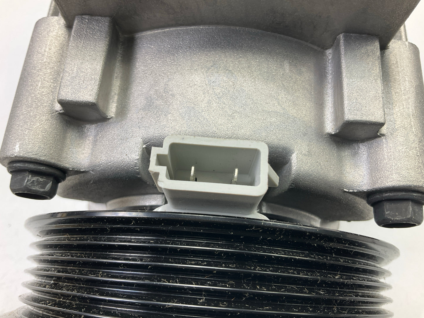 Omega 20-10790-AM A/C Compressor & Clutch