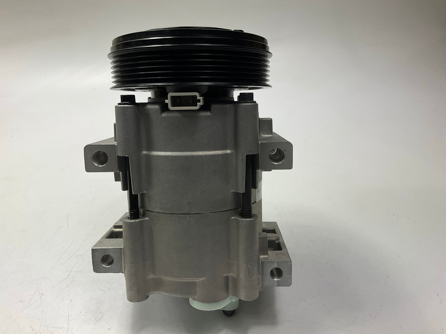 Omega 20-10991-AM A/C Compressor & Clutch