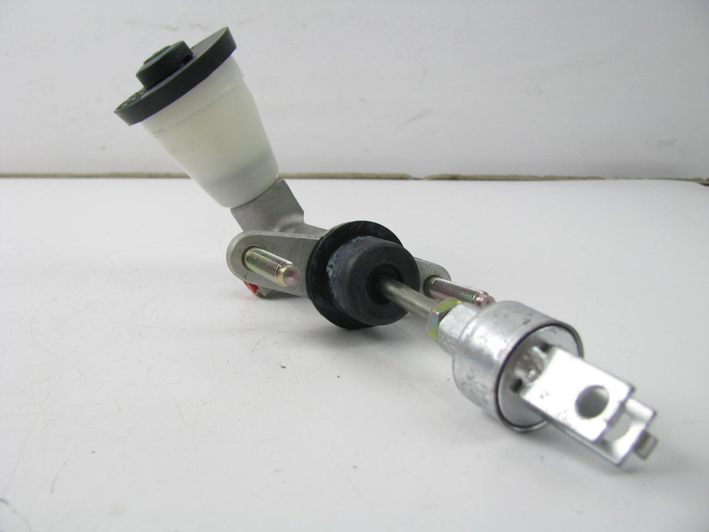 Omni5 PCMA39752 Clutch Master Cylinder 1984-91 Toyota Camry 1990-91 Lexus ES250