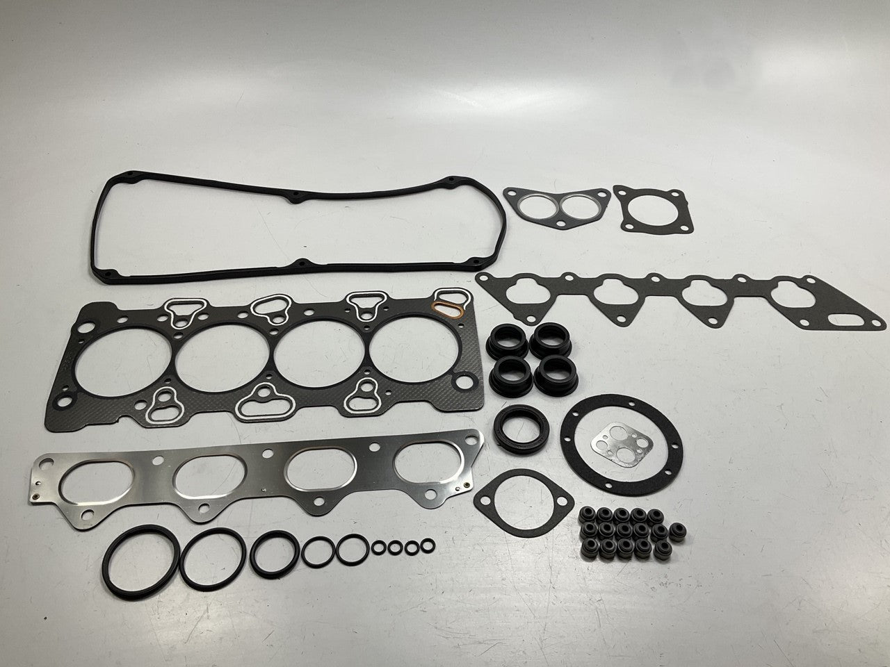 Omni5 PWC-11220 Cylinder Head Gasket Set For 1993-1996 Eagle Summit 2.4L