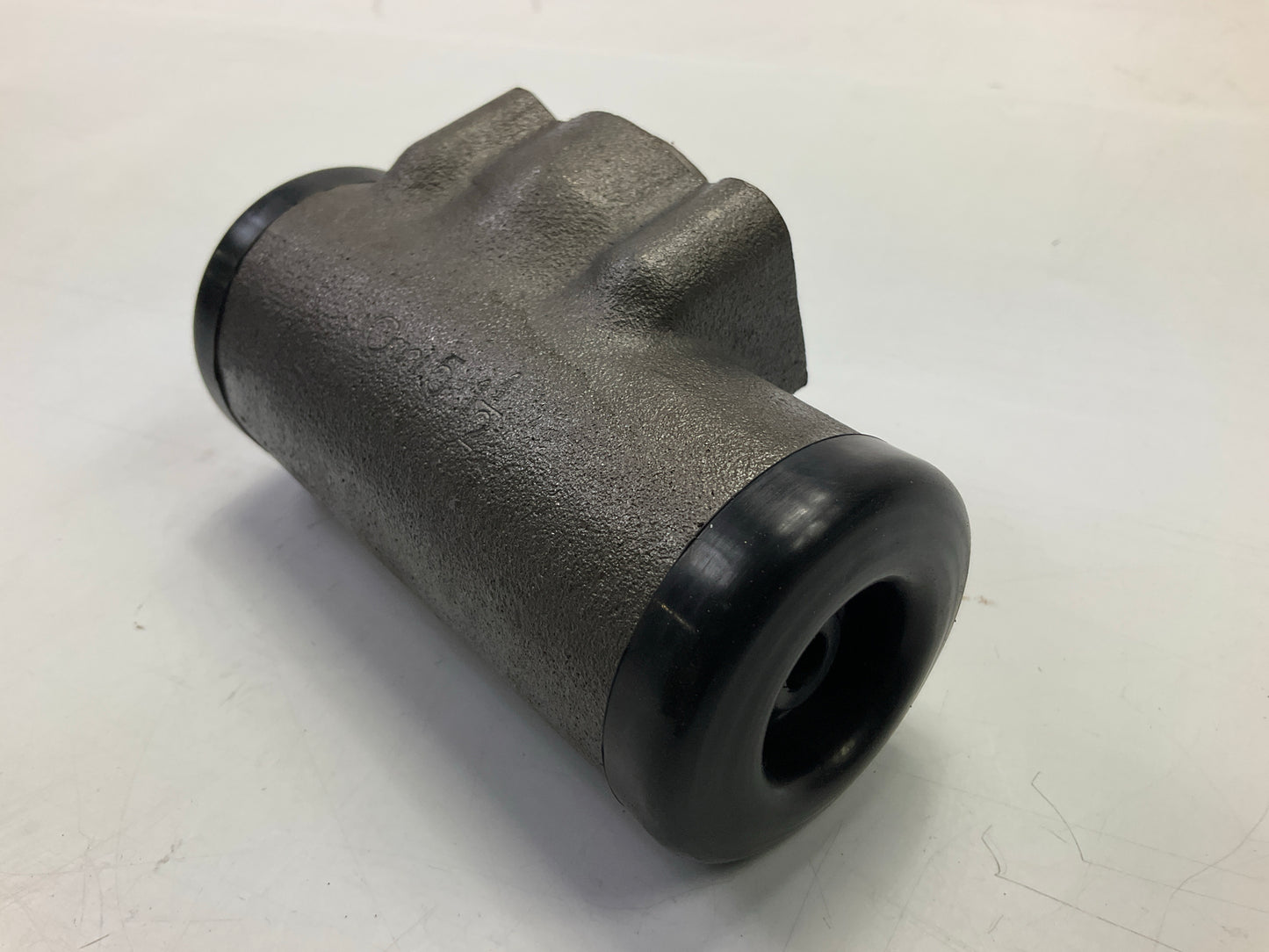 Omni5 PWC37241 Rear Right Drum Brake Wheel Cylinder
