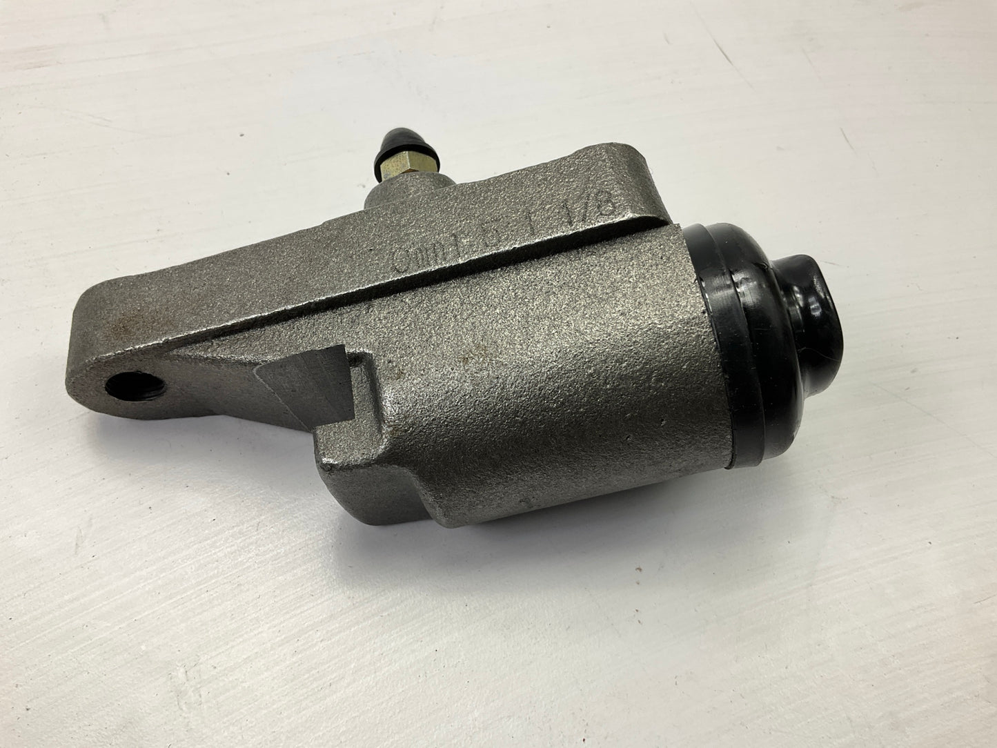 Omni5 PWC37033 Front Left Drum Brake Wheel Cylinder