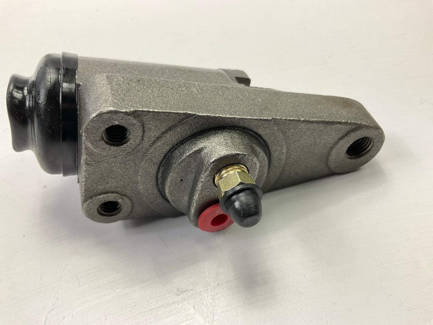 Omni5 PWC37033 Front Left Drum Brake Wheel Cylinder