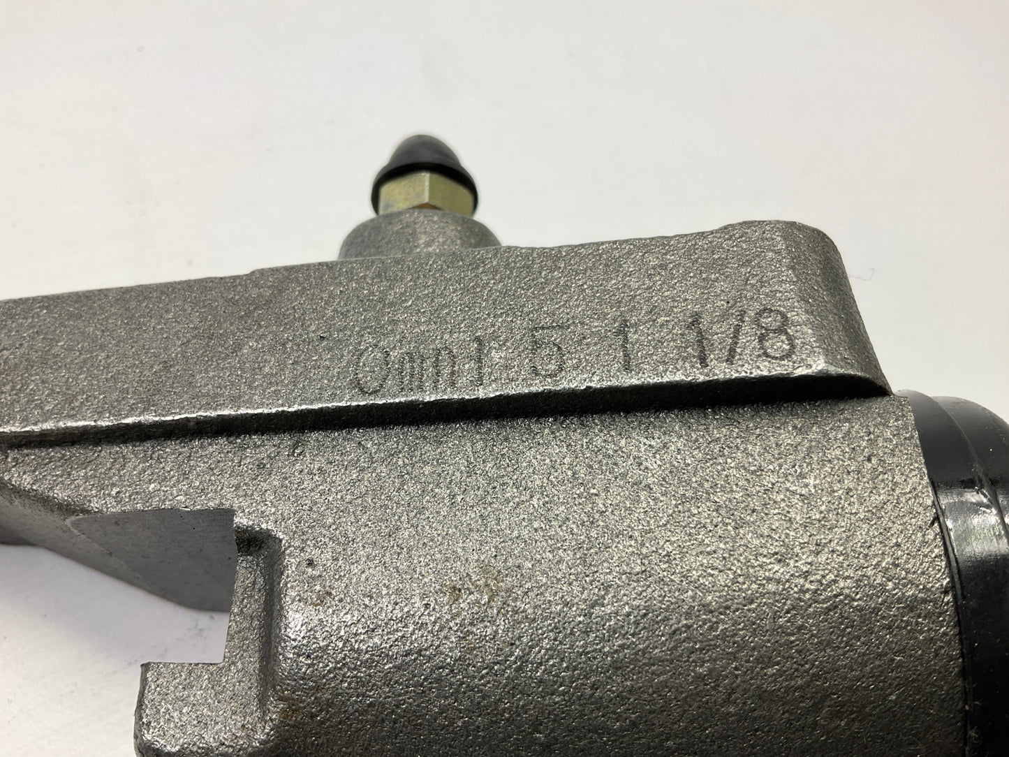 Omni5 PWC37033 Front Left Drum Brake Wheel Cylinder