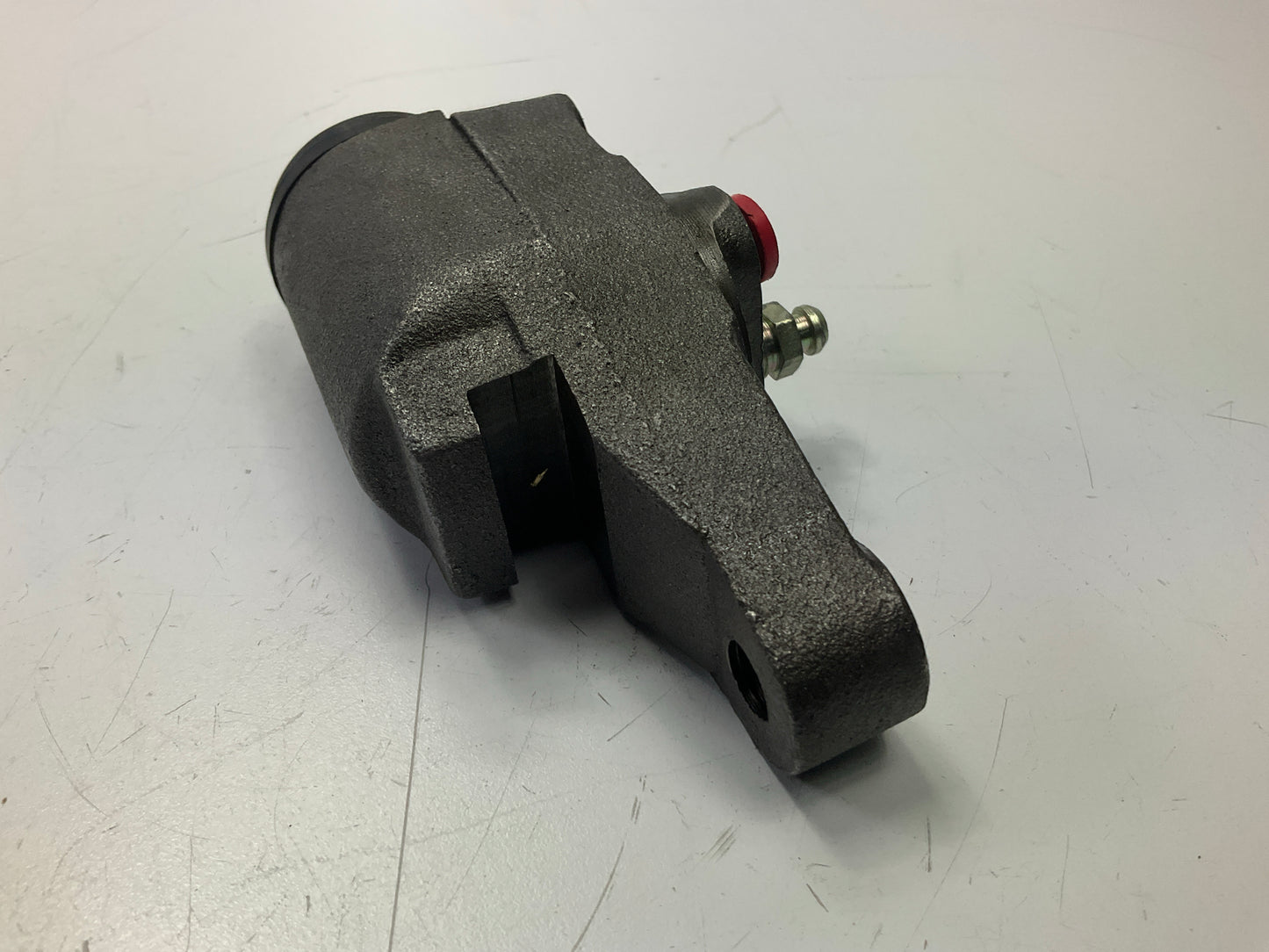 Omni5 PWC37167 Left Drum Brake Wheel Cylinder