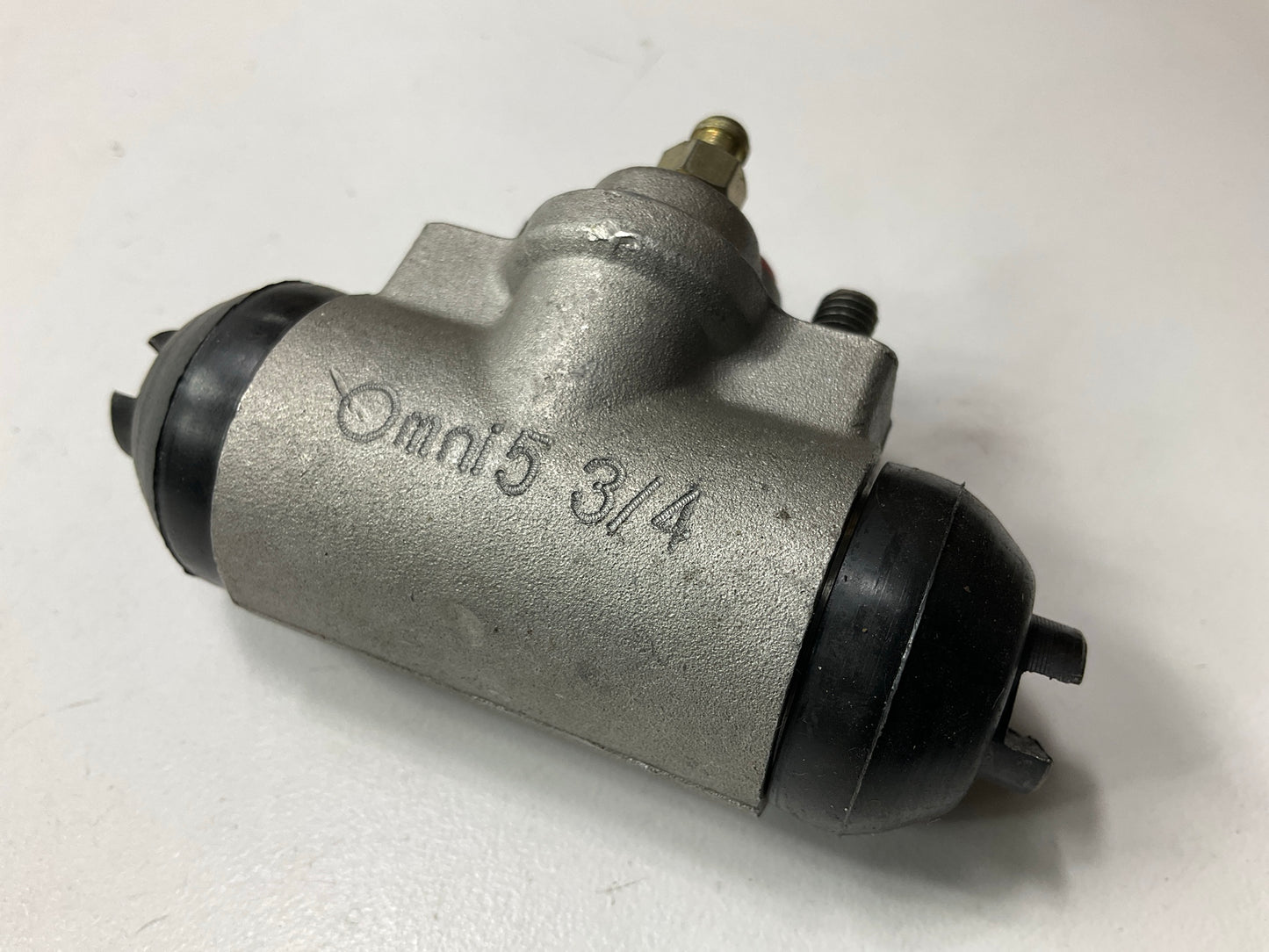 Omni5 PWC37584 Rear Drum Brake Wheel Cylinder