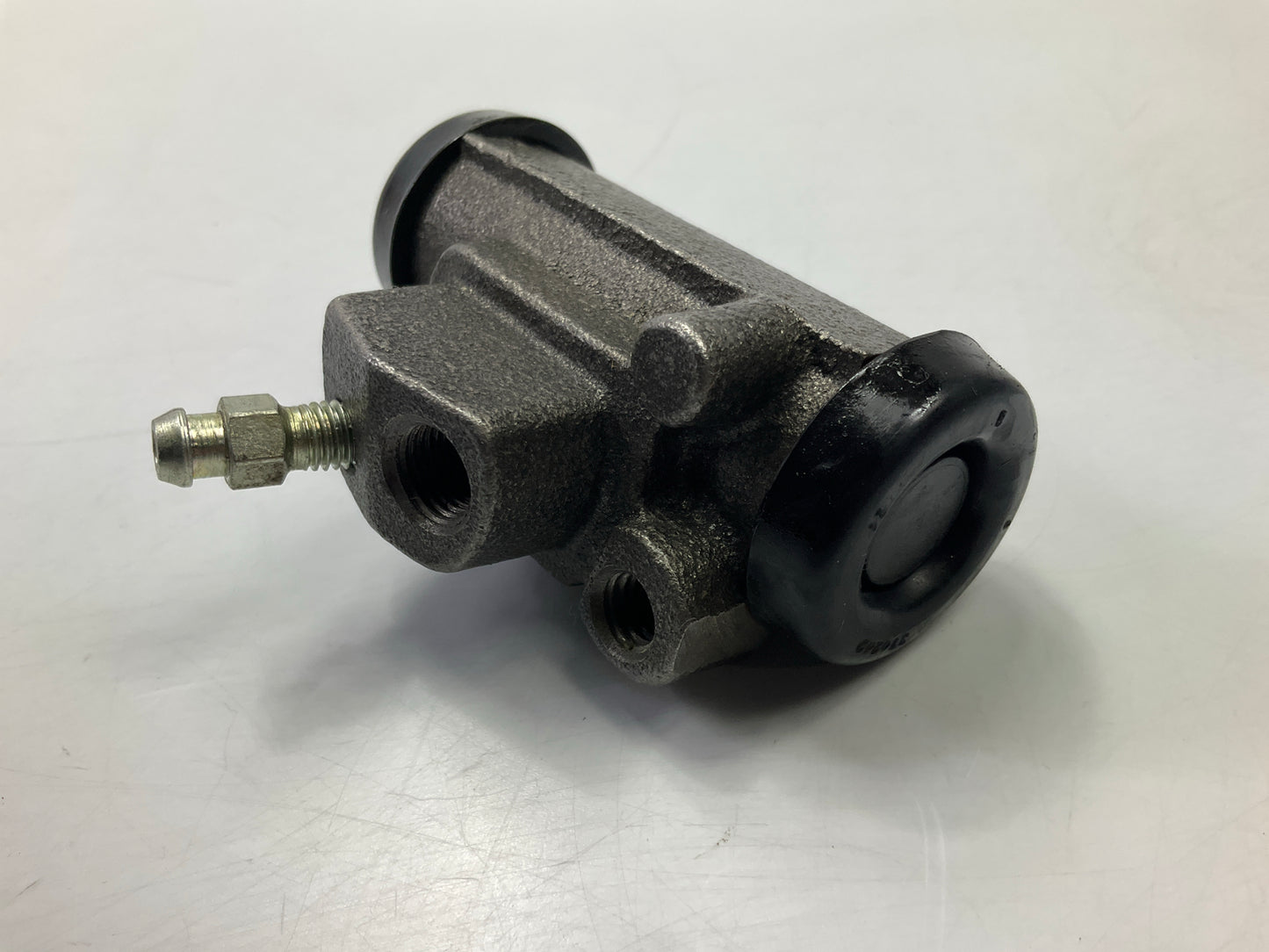 Omni5 PWC37839 Rear Left Drum Brake Wheel Cylinder - 1987-1993 Mazda B2600 4WD
