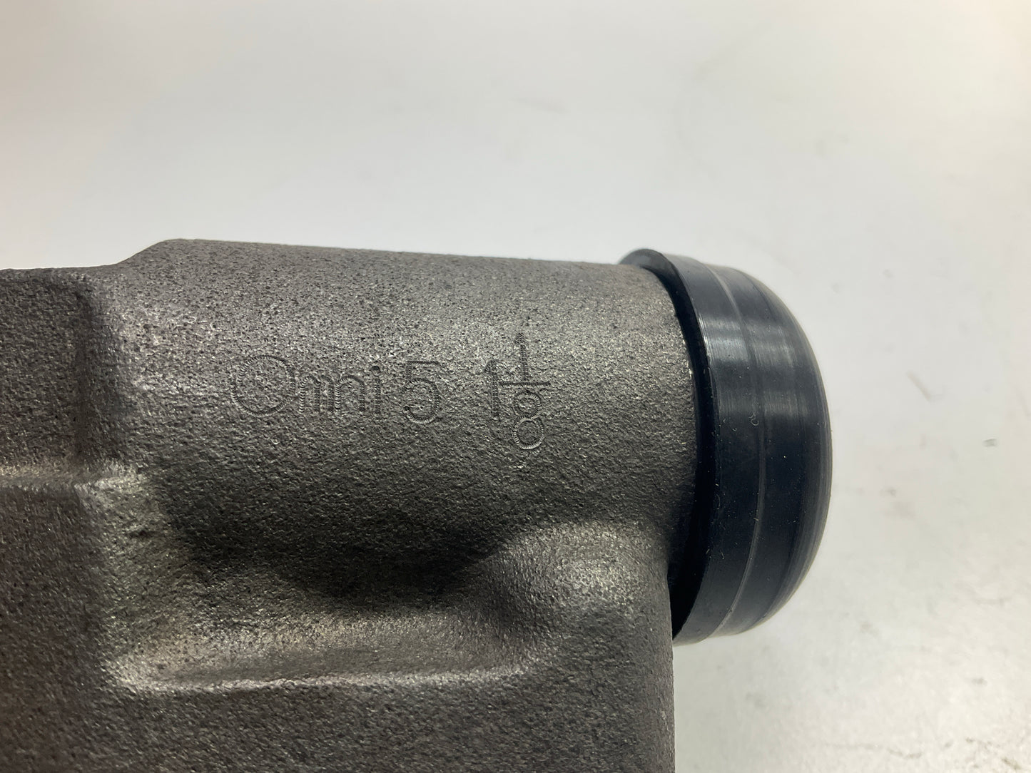 Omni5 PWC8852 Front Left Drum Brake Wheel Cylinder