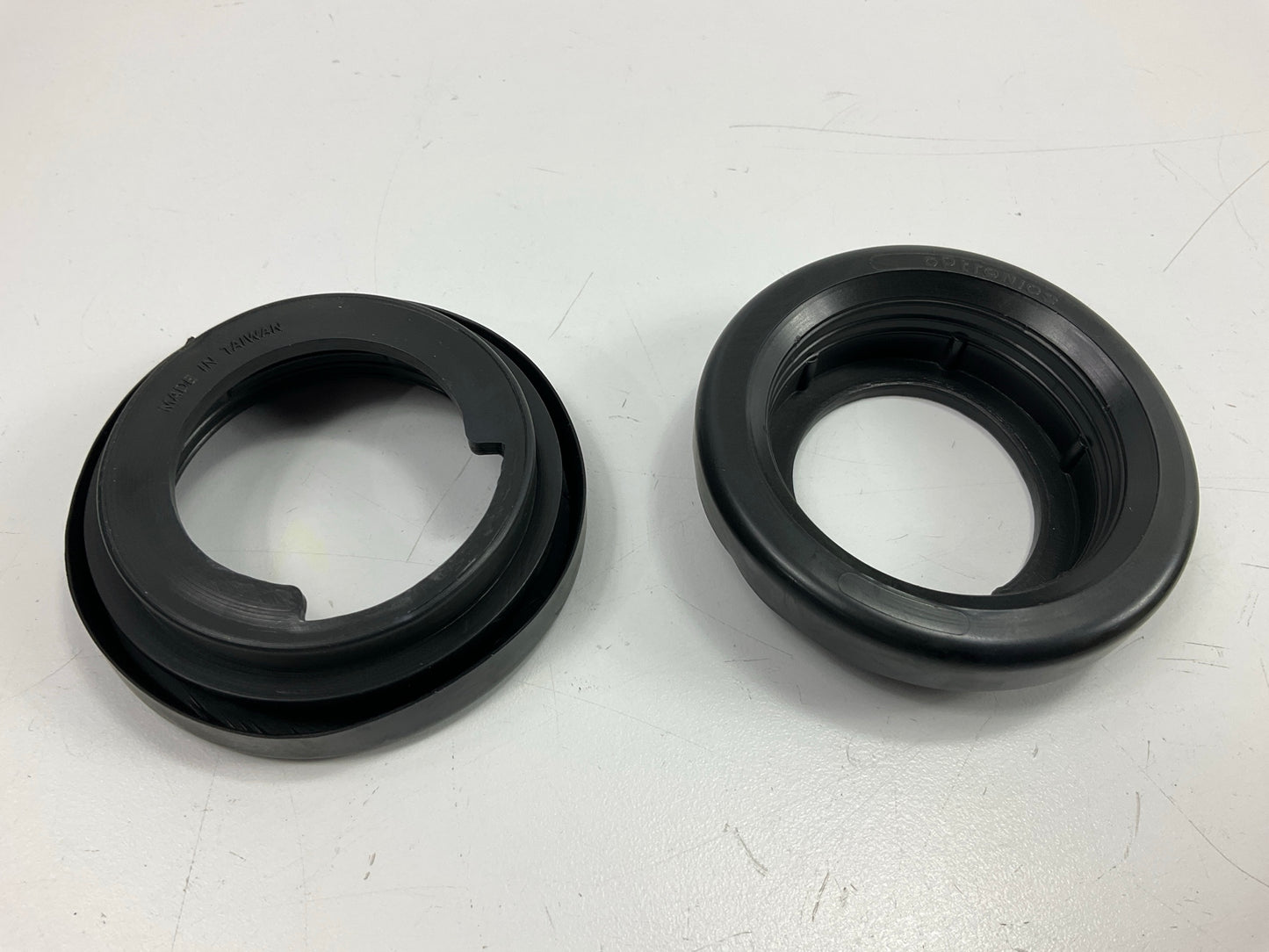 (10) Optronics A54GBP 2'' Flush Mount Grommet, Black, For 2'' Round Trailer Lights
