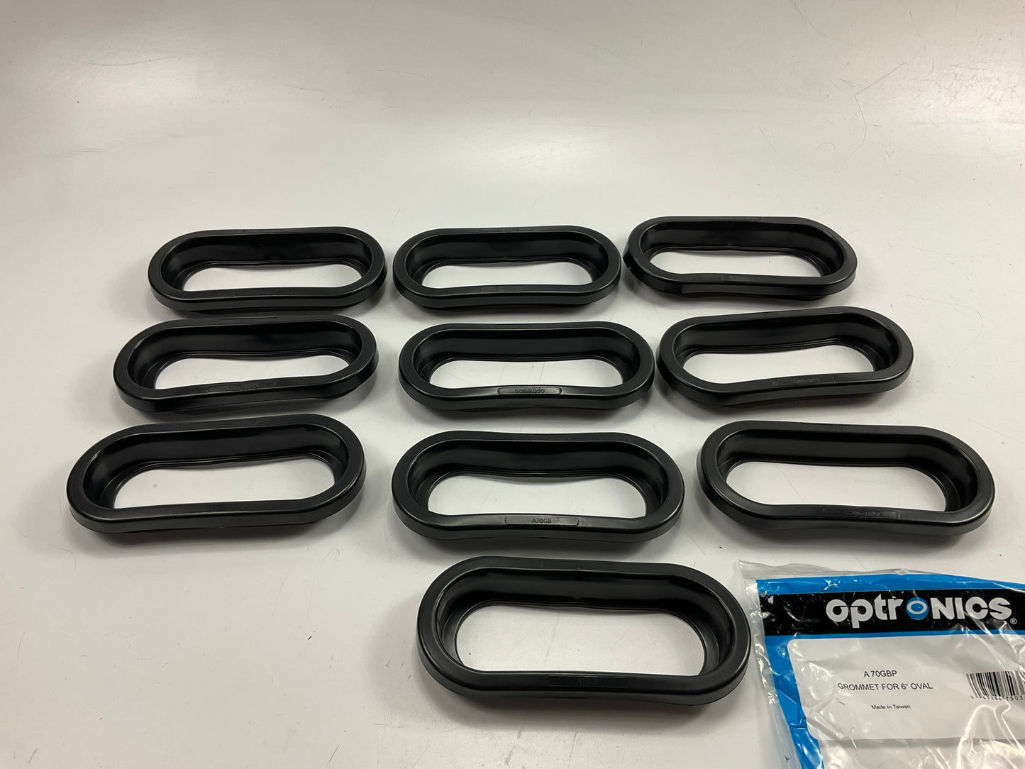 (10) Optronics A70GBP Multi-Purpose Rubber Grommet Seal Rings For 6'' Oval Light