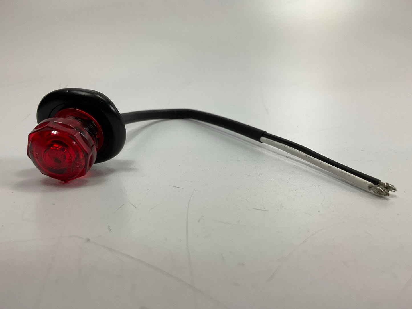 (10) Optronics MCL10RKBP 3/4'' Red LED Non-Directional Marker / Clearance Light