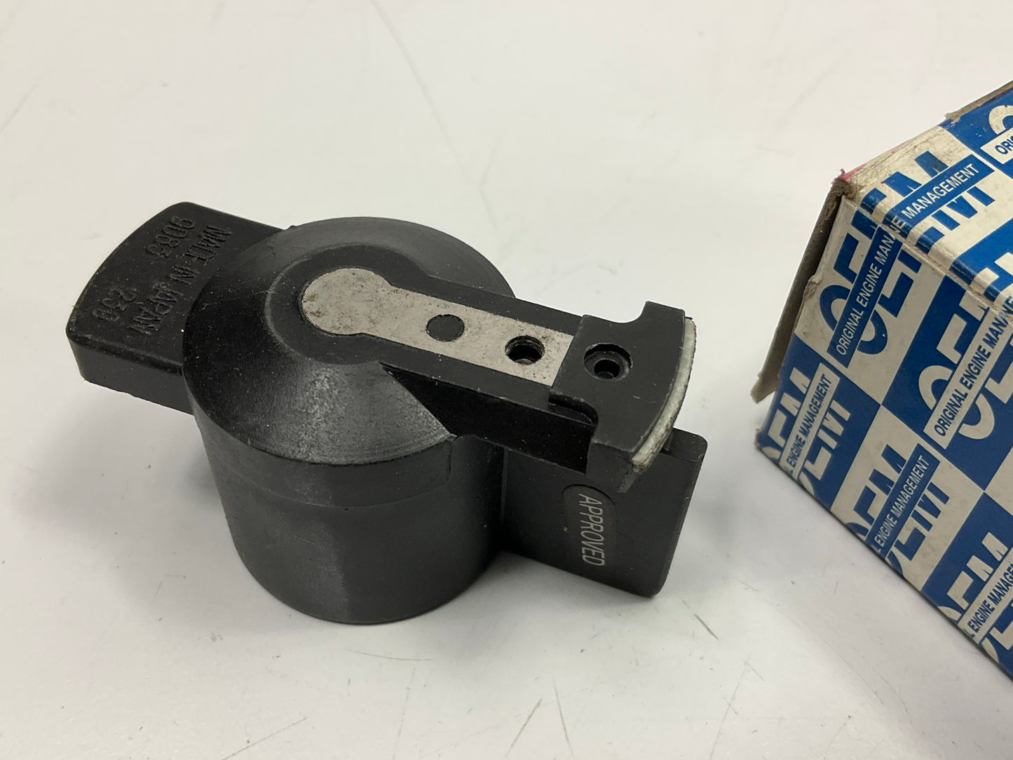 Original Engine Management 3879 Ignition Distributor Rotor