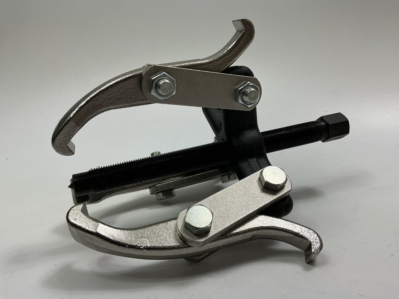 OTC 1026 Grip-O-Matic Puller 5-ton Capacity, 2- Or 3-jaw