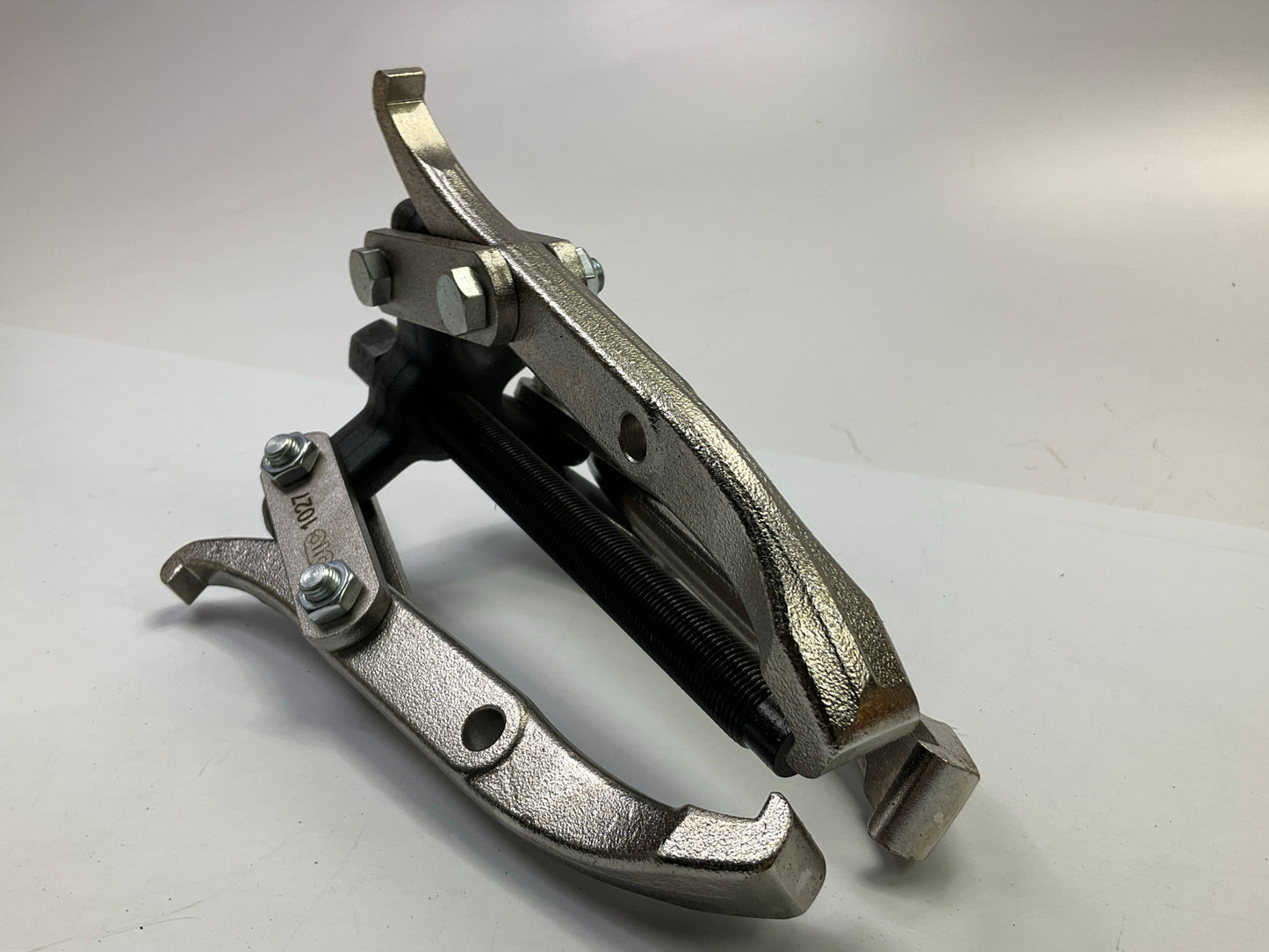 OTC 1027 5-Ton Reversible Jaw 'Grip-O-Matic' Puller, Long 2/3 Jaw, Mechanical