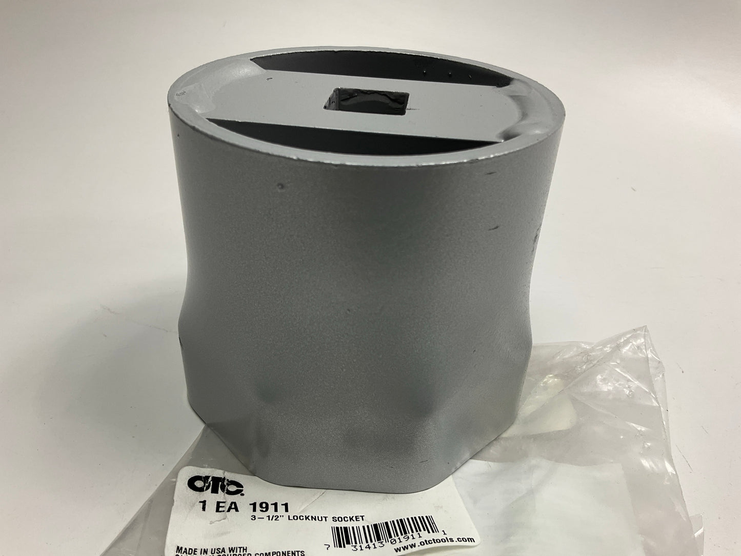 OTC 1911 3-1/2'' 8-point Wheel Bearing Locknut Socket