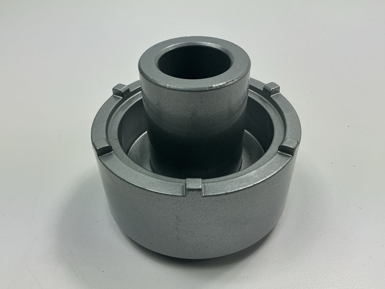 OTC 1913 3-7/8 In. 3/4 In. Drive 8-Point Wheel Bearing Locknut Socket