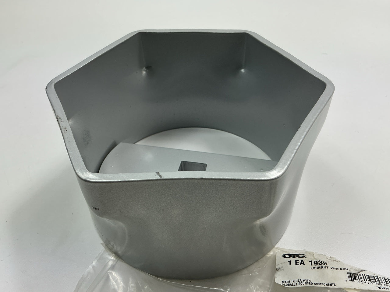 OTC Tools 1939 5-1/4'' 3/4'' Drive 6-Point Axle Bearing Locknut Socket