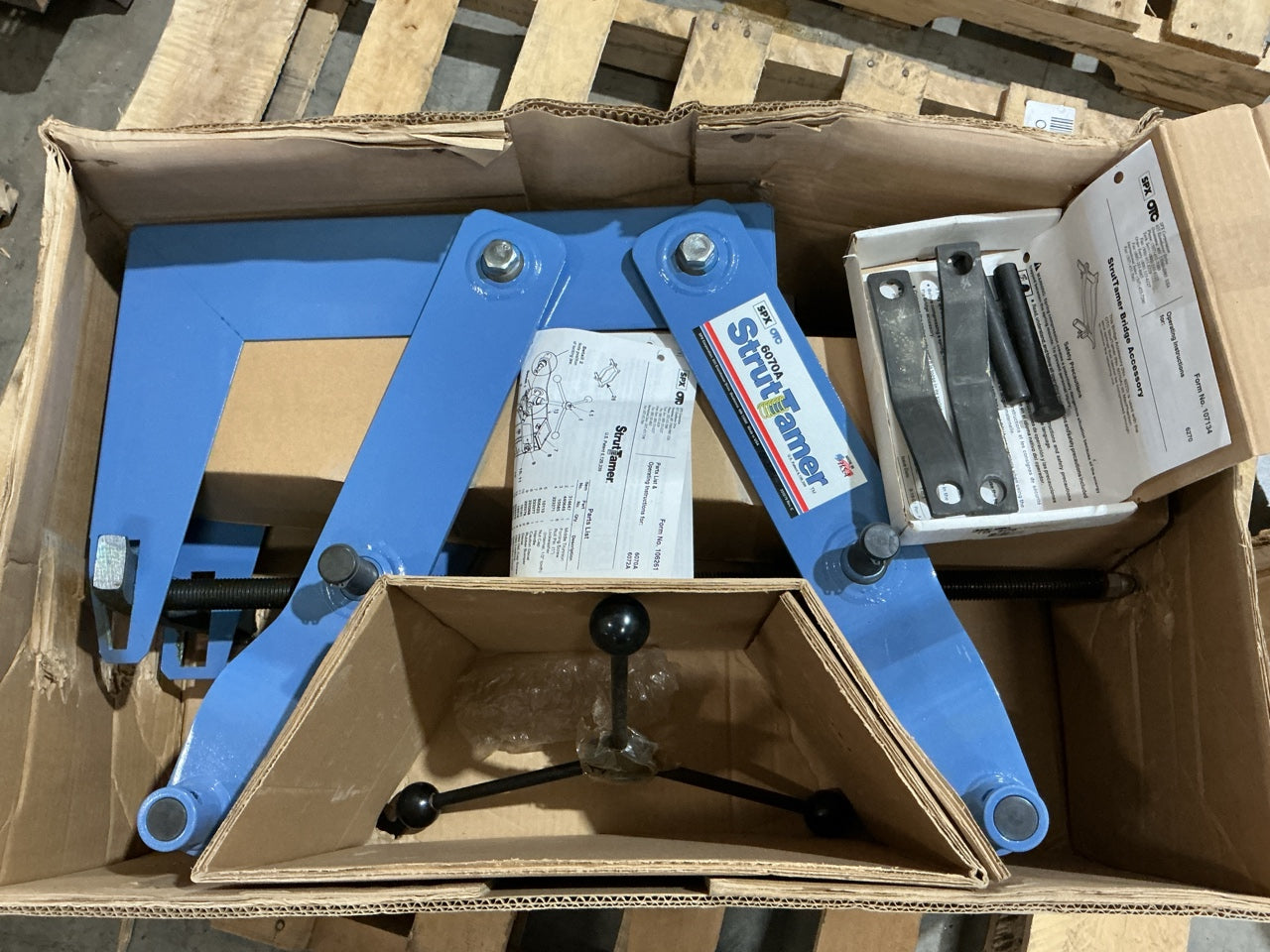 OTC 6070A Strut Tamer Tool - Safely Compress The Largest Strut Springs