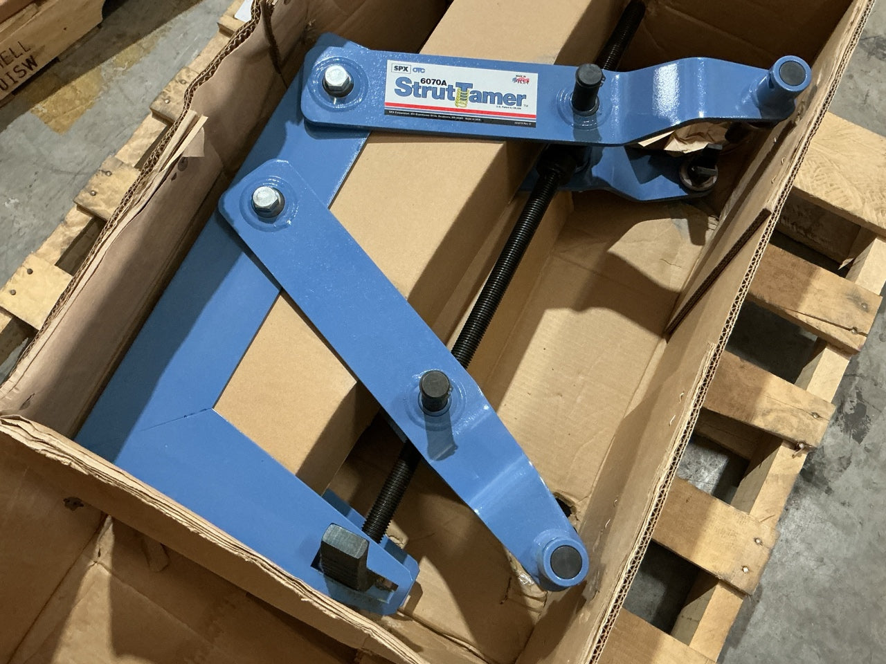 OTC 6070A Strut Tamer Tool - Safely Compress The Largest Strut Springs